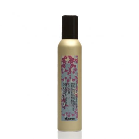 davines-this-is-a-curl-moisturizing-mousse-mousse-hydratante-bouclant-dave59-mhb250